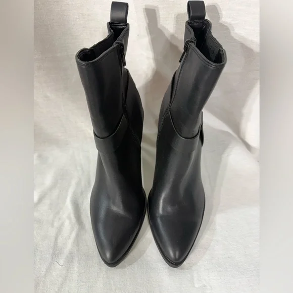 Dolce Vita Nilano Black Faux Leather Ankle Boots Size 9 - Picture 2 of 7